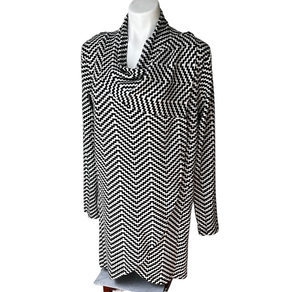 The Limited Chevron Convertible Cardigan Wrap Sweater, Sz XL - Picture 4 of 14